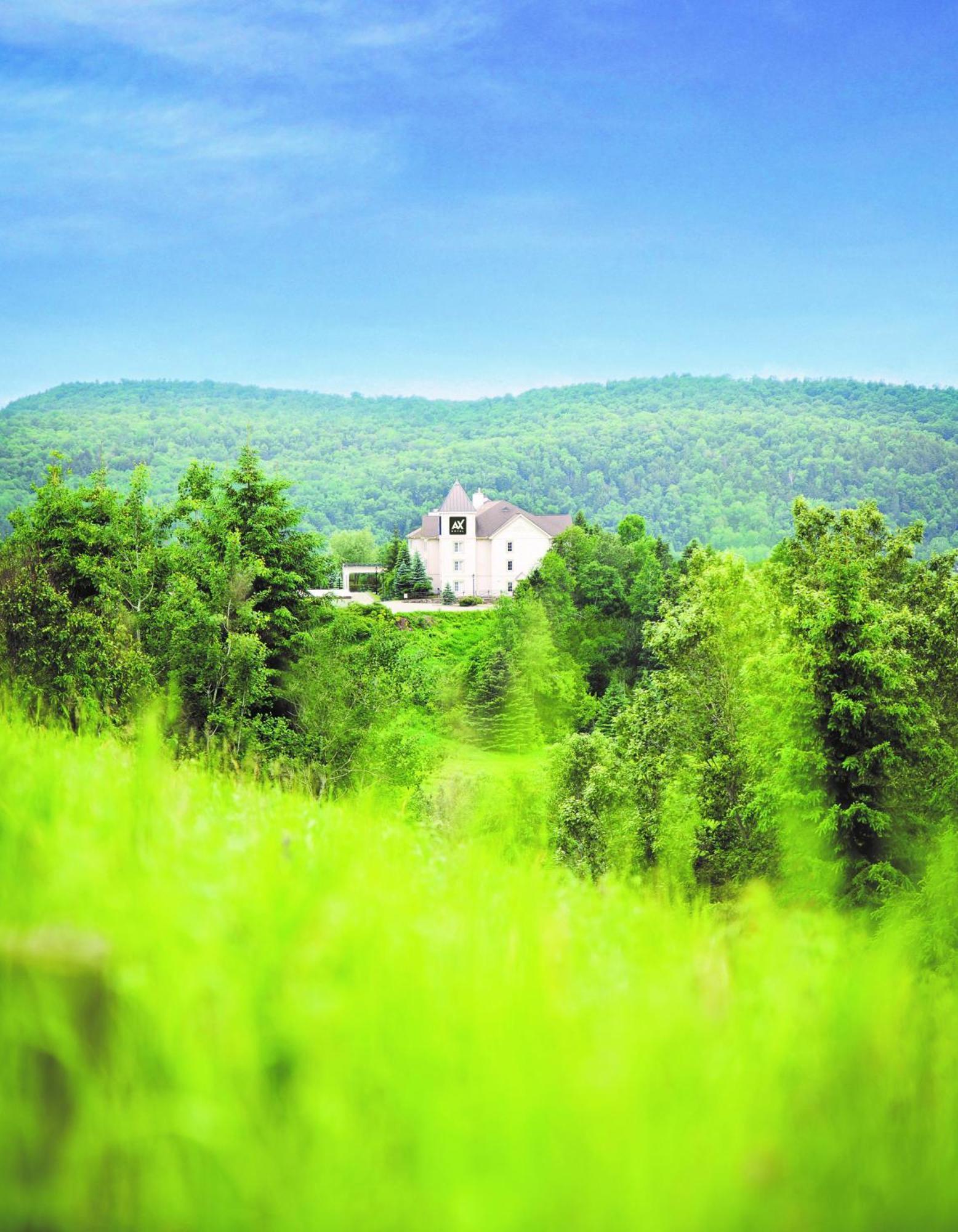 Ax Hotel Mont-Tremblant Bagian luar foto