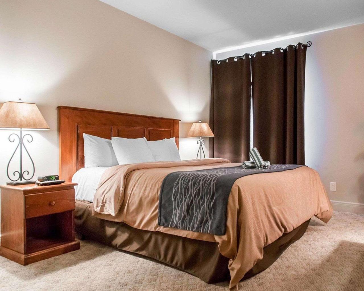 Ax Hotel Mont-Tremblant Bagian luar foto